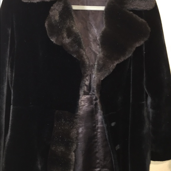 Vintage Perfect Fur Coat - Picture 4 of 16
